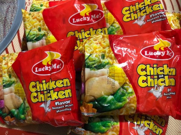 Lucky Me Chicken na Chicken Instant Noodles Soup 55g